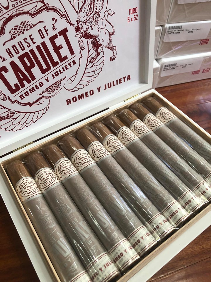 Xì gà Romeo Y Julieta House Of Capulet Toro Hộp 20 điếu